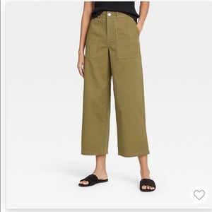 Women’s High Rise Wide Leg Pant